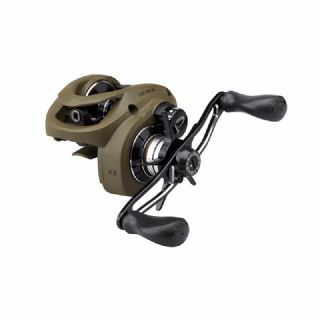 T_SAVAGE GEAR SG8 300 BAIT CATING REEL FROM PREDATOR TACLKLE*